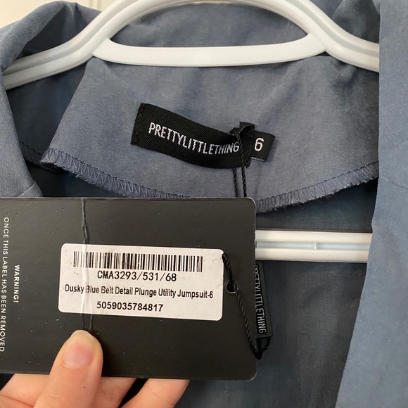 PrettyLittleThing LongSleeve Shorts Romper Jumper - Picture 3 of 9